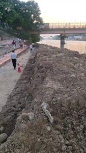 हरिद्वार में कुंभ मेला के लिए बनाया जा रहे 35 करोड़ की लागत से 4 नए घाट, 5 से 10 लाख श्रद… - Facebook video